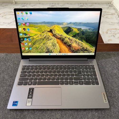 Lenovo Slim 3 15IRH8 2024 CPU i7 ជំនាន់13th | 16GB DDR5 | 512GB M.2 មានធានា 3 ខែ