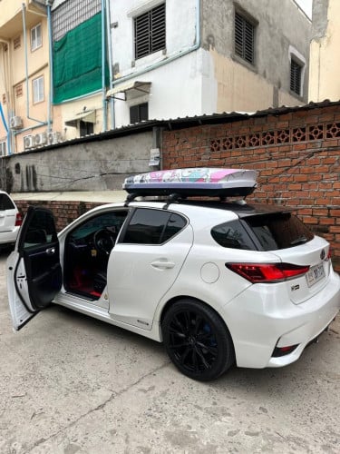 Lexus CT 200h ឆ្នាំ2012 up 2020 ម្ចាស់ដើមទី1 ពូកស្បែកសុីន