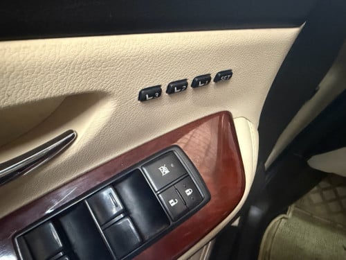 Lexus HS250H Full Premium គុជ ភ្លោះ បាញ់ទឹក ឡានស្អាត ម្ចាស់ដើម សុីមាំងសុីន អាគុយ ABS នៅ ស្រនុំ