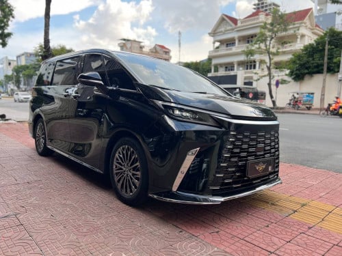 Lexus lm350h 2024 7seat full option សុី1ជុំថ្មីដូចខ្លាញ់គោ