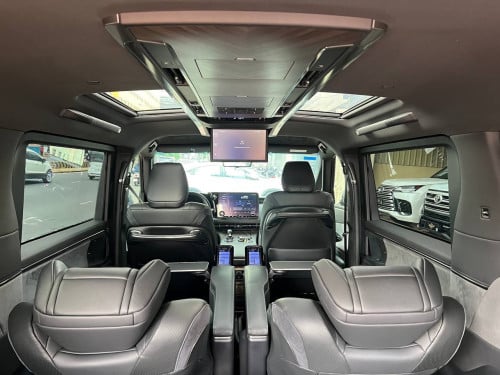 Lexus lm350h 2024 7seat full option សុី1ជុំថ្មីដូចខ្លាញ់គោ