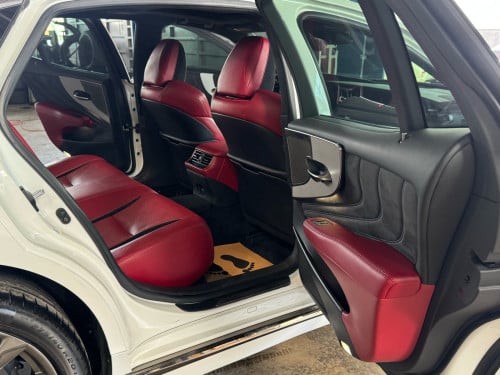 Lexus LS500 F-Sport Full Options គីឡូតិច ថ្នាំហ្សុីនមួយជុំ • ឆ្នាំផលិត : 2018