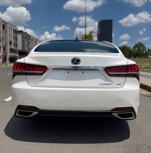 Lexus LS500 full 2018