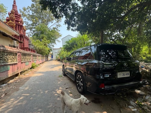 Lexus LX570 ឆ្នាំ 2009 ឡេីង 2021 Kuru នៅស្អាត ខ្ចីញិញ តំលៃគ្មានពី44500$ចចា ម្ចាស់ប្រើផ្ទាល់070404030