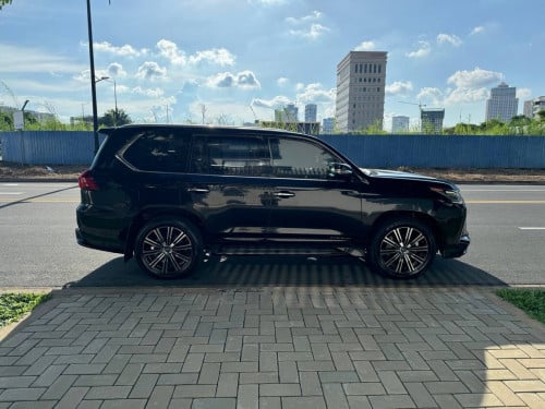 Lexus LX570 2018 SuperSport Arab Fulloptuon