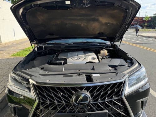 Lexus LX570 2018 SuperSport Arab Fulloptuon