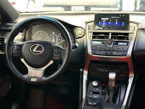 Lexus NX 200t 2015 F-Sport
