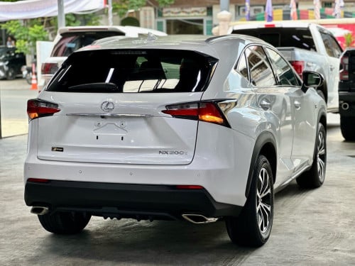 Lexus NX 200t 2015 F-Sport