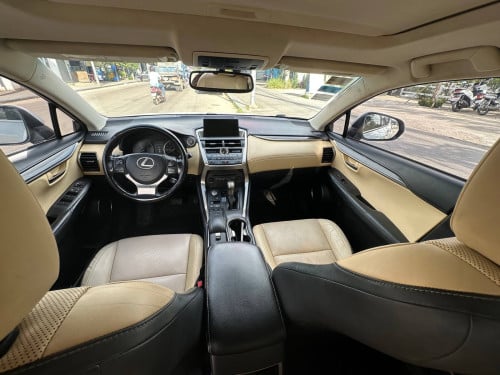 Lexus NX200T 2015 luxury ប៉ុង1 ប៉ូតុង5
