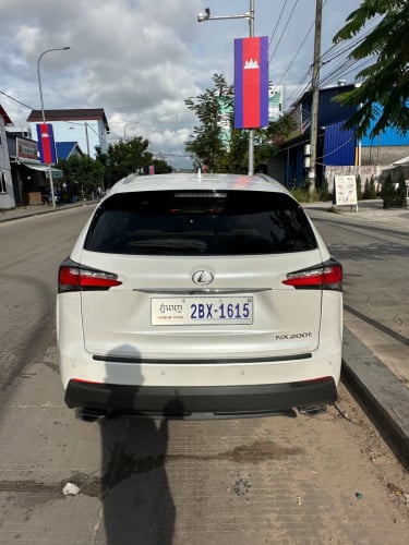 Lexus NX200T 2015 luxury ប៉ុង1 ប៉ូតុង5