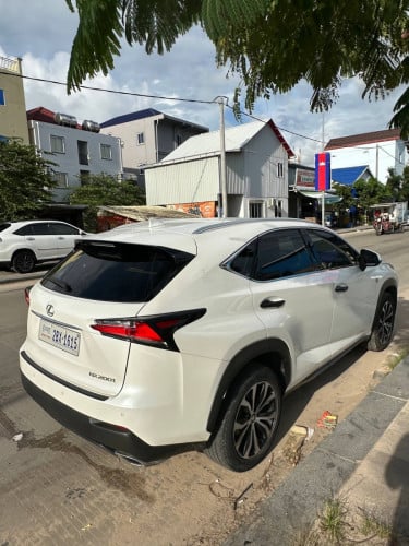 Lexus NX200T 2015 luxury ប៉ុង1 ប៉ូតុង5