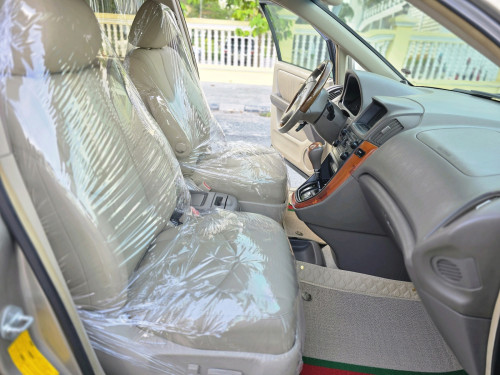 LEXUS RX300 ឆ្នាំ2001 ប៉ុង1