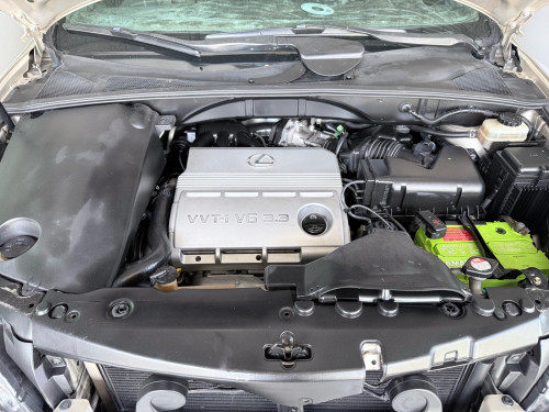 LEXUS RX330 2004 H-FULL ប៉ុងមួយ ពណ៌មាស ប្រភេទឡានមូលសានុំស្រីន ថ្មីខ្លាំង