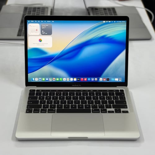 MacBook Pro M2 99%