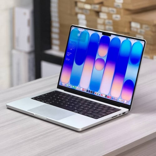 MacBook Pro M4 Max, 36GB, 1TB Condition 99% (Use Like new)