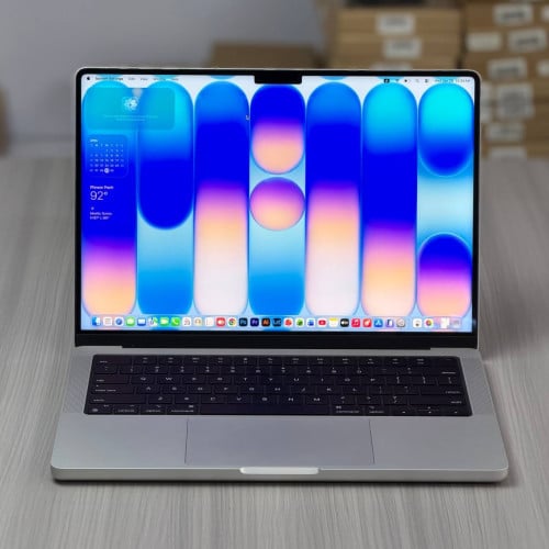 MacBook Pro M4 Max, 36GB, 1TB Condition 99% (Use Like new)