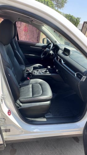 Mazda CX5 2018 ក្រដាស់ពន្ធ
