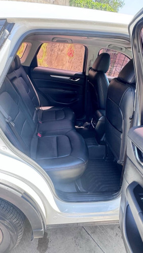 Mazda CX5 2018 ក្រដាស់ពន្ធ