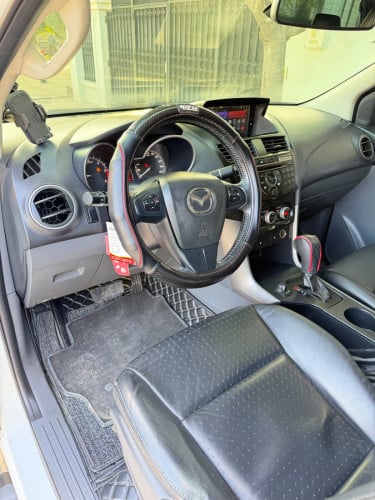 Mazda thunder 020 full option
