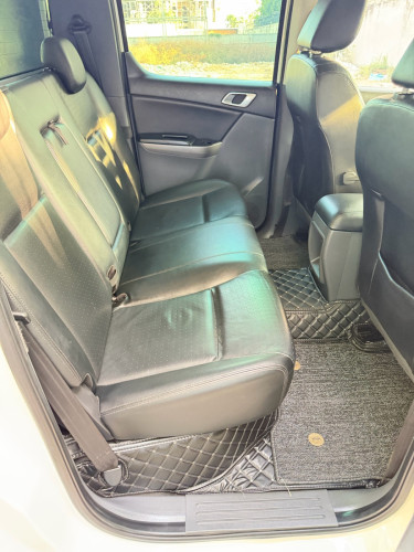 Mazda thunder 020 full option
