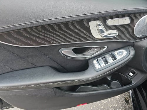 Mercedes Benz C300 AMG គុជ 2 Top option បើកទូរខែ 06 នេះហើយ