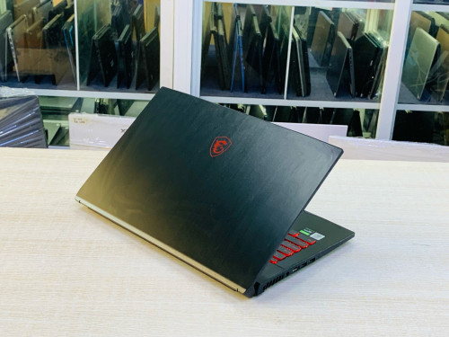 MSI GF75 Thin 10SCXR 17.3”FHD 1080 144Hz