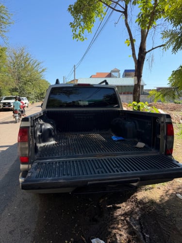 Nisan frontier 03-LPGហ្គាស់