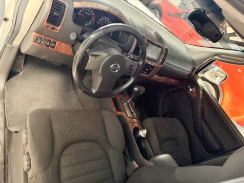 Nissan Frontier 05 ប៉ុង1ដំបូលបេីកហ្វូលអប់សិនរំលស់សុត100%