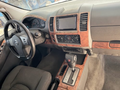 Nissan Frontier 05 ប៉ុង1ដំបូលបេីកហ្វូលអប់សិនរំលស់សុត100%