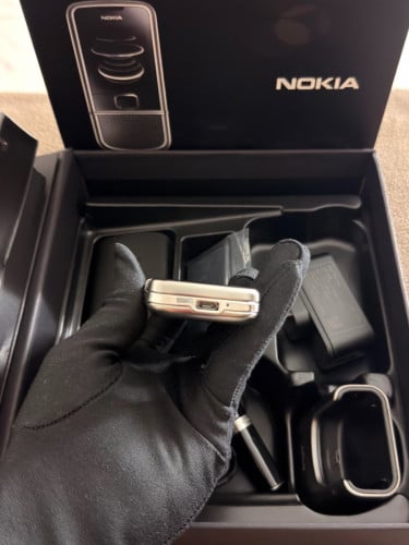 Nokia 8800 Carbon Arte