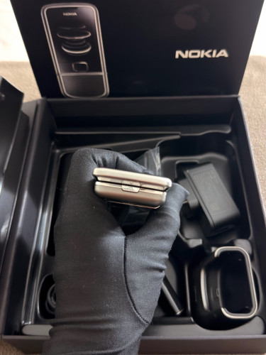 Nokia 8800 Carbon Arte