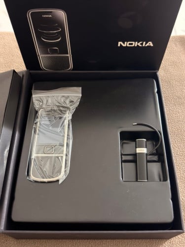 Nokia 8800 Carbon Arte