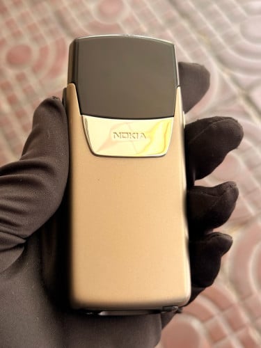 Nokia 8910i