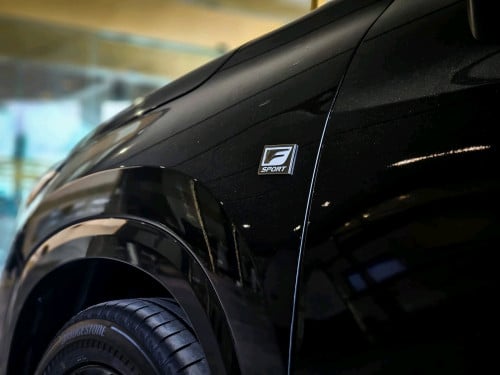 NX350h F-Sport ពណ៍ខ្មៅក្នុង ខ្មៅក្រៅ មានតែ1ប៉ុណ្ណោះ