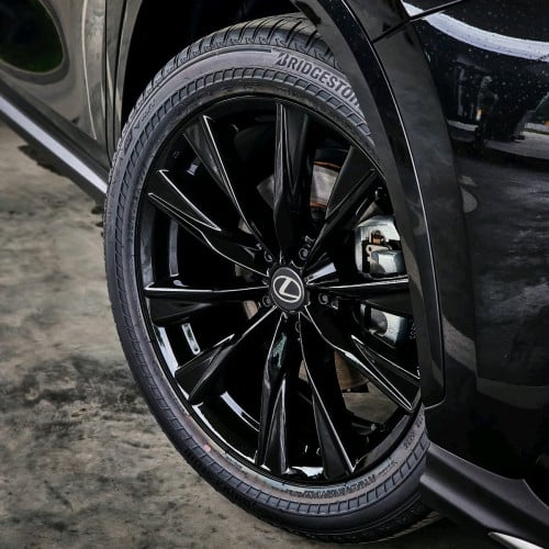 NX350h F-Sport ពណ៍ខ្មៅក្នុង ខ្មៅក្រៅ មានតែ1ប៉ុណ្ណោះ