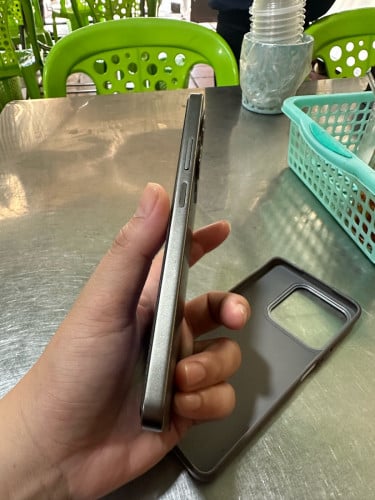 Oppo A5 Pro ram8G/128G  refresh rate 120hz