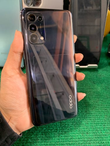 OPPO Reno 5