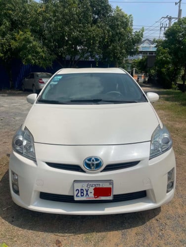 Prius options 3 ឡានអ្នកប្រើផ្ទាល់ ចង់លក់