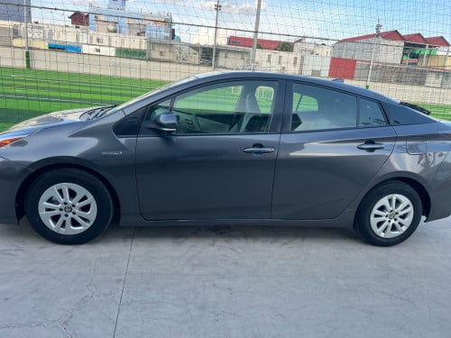 Prius2016ទើបមកដល់បងប្អូនថ្មីខ្លាំង