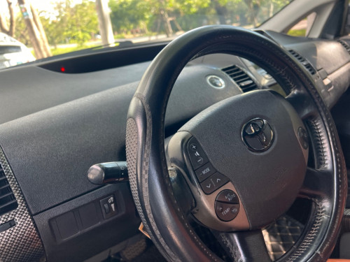 Pruis 06 HF នៅអេមណាស់