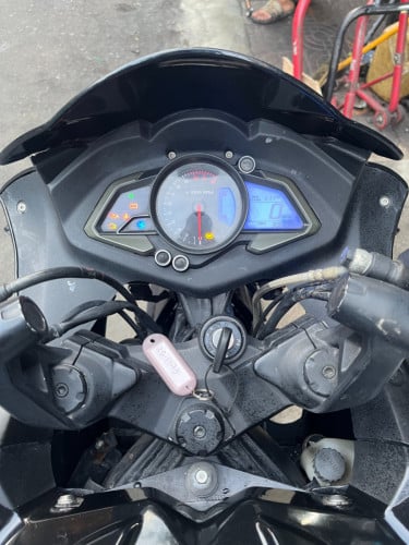 Pulsar 200RS 2016 ពណ៌ខ្មៅ​ $1299 ចរចា
