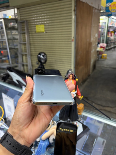 Realme GT5 256G Ram12G Sim2 Global ម៉ាសុីនសានុំស្រុីន