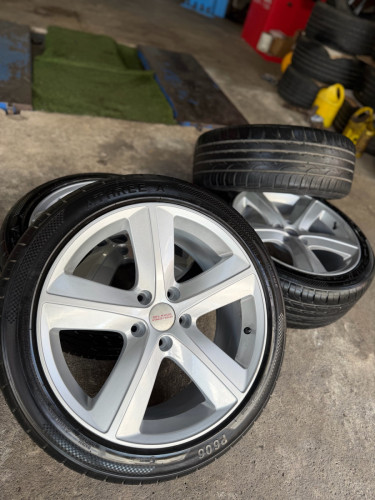 Rim18 ស្ព័រ ទាំងសំបក Toyota/Lexus
