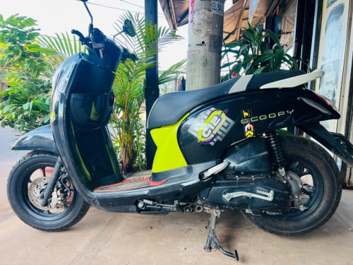 Scoopy 015 ឡើង 023 ស្អាត
