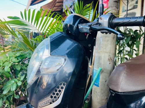 Scoopy 020 ខ្មៅស្អាត