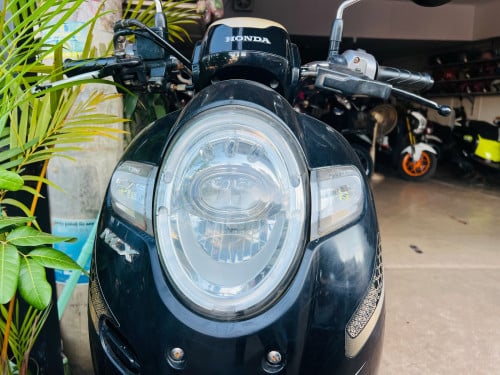 Scoopy 020 ខ្មៅស្អាត
