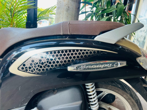 Scoopy 020 ខ្មៅស្អាត