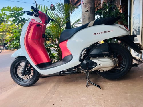 Scoopy 2024 smart key ស្អាត