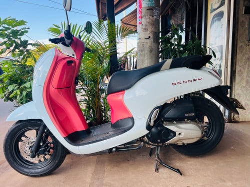 Scoopy 2024 smart key ស្អាត