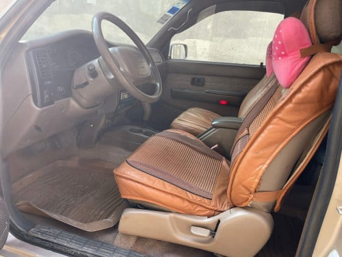 Tacoma 1999 V6 ប៉ុងភ្លើង ឡានថ្មី